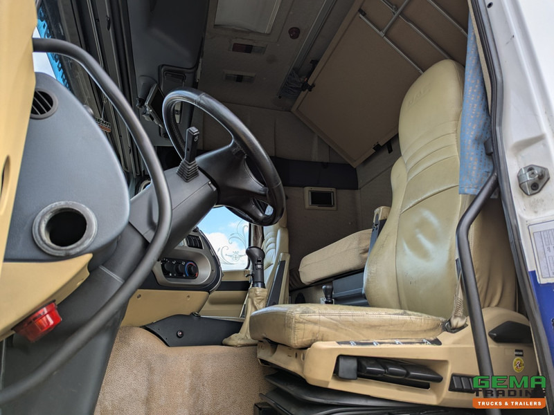 DAF 95XF.480 4x2 Superspacecab Euro3 - Handgeschakeld - Limited Edition Interieur - Side Skirts - Luchthoorns - Cabeza tractora: foto 5 DAF 95XF.480 4x2 Superspacecab Euro3 - Handgeschakeld - Limited Edition Interieur - Side Skirts - Luchthoorns - Cabeza tractora: foto 5