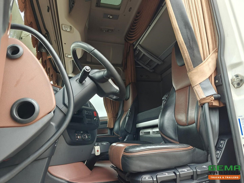 DAF XF 480 FTG 6x2/4 Superspacecab Euro6C - Dubbele Tanks - Lift/StuurAs - Navi - SMARTTacho V2 - Cabeza tractora: foto 5 DAF XF 480 FTG 6x2/4 Superspacecab Euro6C - Dubbele Tanks - Lift/StuurAs - Navi - SMARTTacho V2 - Cabeza tractora: foto 5