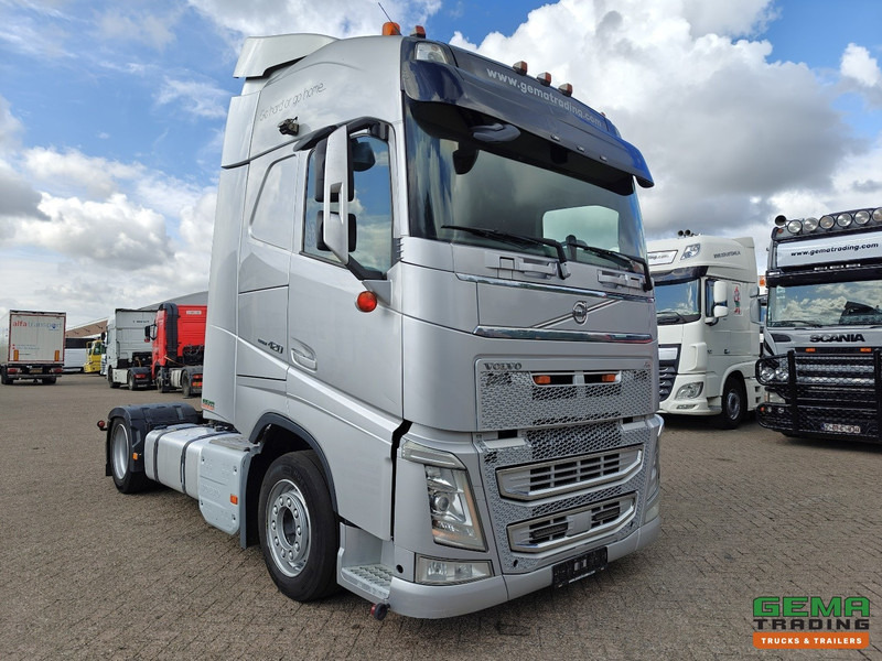 Volvo FH420 4x2 Globetrotter Euro6 - MEGA/XLOW - 573.000KM - Cabeza tractora: foto 2 Volvo FH420 4x2 Globetrotter Euro6 - MEGA/XLOW - 573.000KM - Cabeza tractora: foto 2