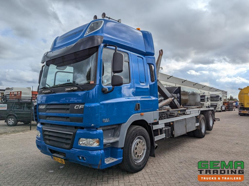 DAF FAS CF85.410 6x2 Euro5 FAS CF85.410 6x2 Spacecab Euro5 - HaakarmSysteem AJK 20T - KlapBumper - Vangmuilkoppeling - Lift-As - Camión multibasculante: foto 1 DAF FAS CF85.410 6x2 Euro5 FAS CF85.410 6x2 Spacecab Euro5 - HaakarmSysteem AJK 20T - KlapBumper - Vangmuilkoppeling - Lift-As - Camión multibasculante: foto 1