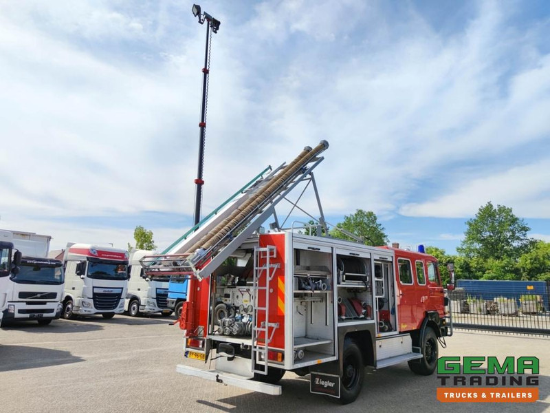 DAF FAV 1800 DHTD 360 4x4 Dubbel Cab (10 pers) Ziegler TS10 LD2800 HD265 T2000 - TopCondition! (V484) - Camión de bomberos: foto 3 DAF FAV 1800 DHTD 360 4x4 Dubbel Cab (10 pers) Ziegler TS10 LD2800 HD265 T2000 - TopCondition! (V484) - Camión de bomberos: foto 3