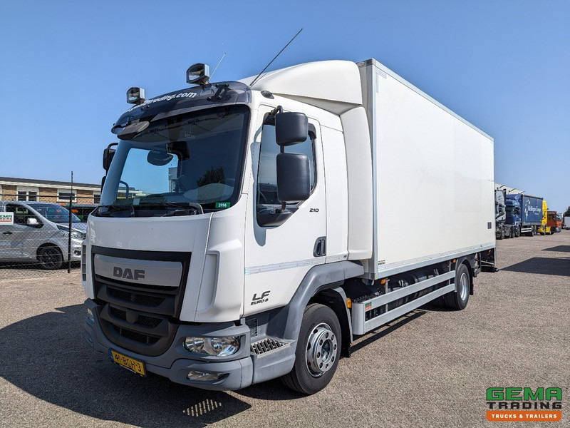 DAF LF 210 FA 4x2 Slaapcab Euro6 - Koelbak 5.5M + Konvekta/Solar-Koeler + Laadklep 1500KG - Zijdeur - 08/2025 APK - Camión frigorífico: foto 1 DAF LF 210 FA 4x2 Slaapcab Euro6 - Koelbak 5.5M + Konvekta/Solar-Koeler + Laadklep 1500KG - Zijdeur - 08/2025 APK - Camión frigorífico: foto 1