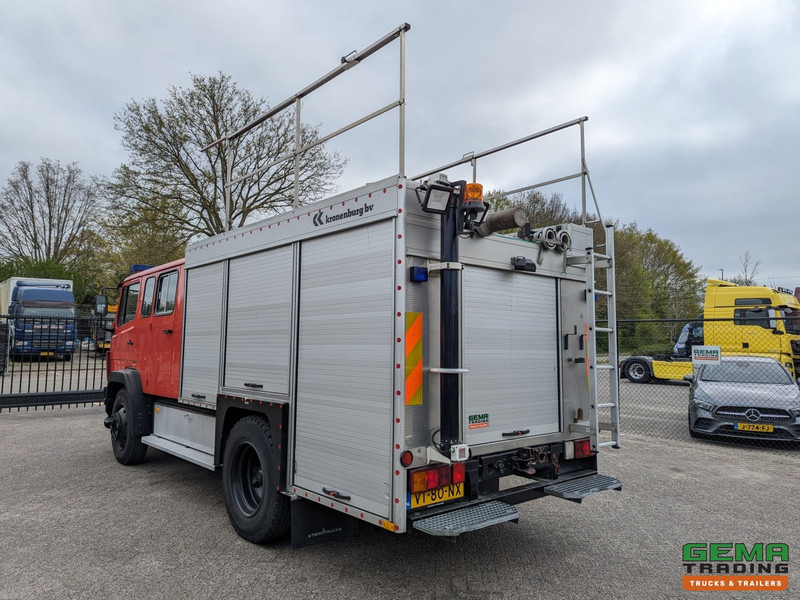 Mercedes-Benz 1124 AF 4x4 Dubbelcab 6Cil - 9 Pers - Kronenburg Tankautospuit TS08 LD3.000 HD240 T2.400 LiterTank - Camión de bomberos: foto 4 Mercedes-Benz 1124 AF 4x4 Dubbelcab 6Cil - 9 Pers - Kronenburg Tankautospuit TS08 LD3.000 HD240 T2.400 LiterTank - Camión de bomberos: foto 4