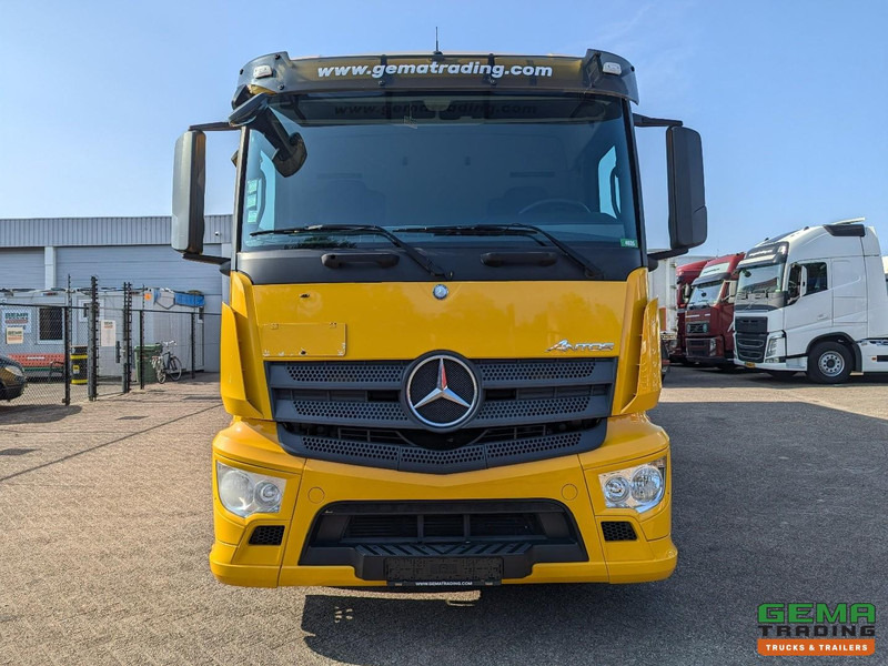 Camión caja cerrada Mercedes-Benz Antos 1933 4x2 Dagcab Euro6 - GeslotenBak 8.9m - Schuifwanden + Laadklep 2000KG - Vangmuil: foto 7