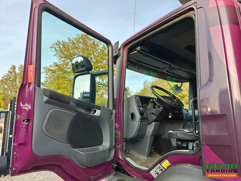 Camión frigorífico Scania P230 4x2 Dagcab Euro5 - Koel-VriesBak 7.5m + Carrier Supra 950MT + Laadklep 2000kg: foto 13
