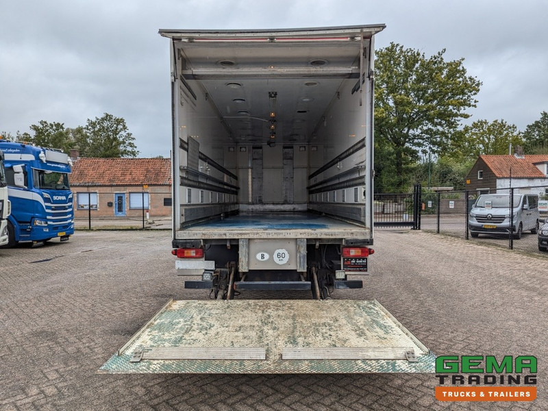 Volvo FM330 4x2 Daycab Euro5 KuikenBak 8.2m + Webasto Heater + Dhollandia 2000KG (V799) - Camión frigorífico: foto 5 Volvo FM330 4x2 Daycab Euro5 KuikenBak 8.2m + Webasto Heater + Dhollandia 2000KG (V799) - Camión frigorífico: foto 5