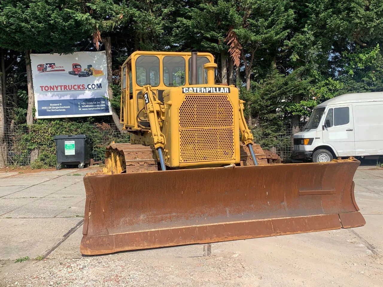 CAT Caterpillar D7E Bulldozer with ripper CLUTCH DEF CAT D7E Bulldozer with ripper CLUTCH DEFECT - Bulldozer: foto 1 CAT Caterpillar D7E Bulldozer with ripper CLUTCH DEF CAT D7E Bulldozer with ripper CLUTCH DEFECT - Bulldozer: foto 1