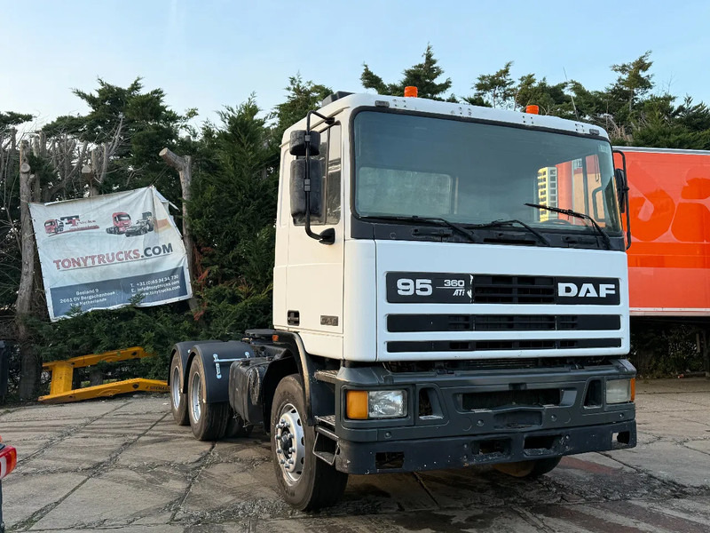 DAF 95.360 ATI 6X4 Tractor-unit Spring/Spring ZF Manual Gearbox - Cabeza tractora: foto 1 DAF 95.360 ATI 6X4 Tractor-unit Spring/Spring ZF Manual Gearbox - Cabeza tractora: foto 1