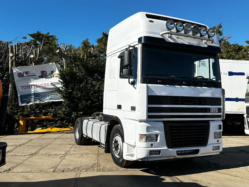 DAF XF 95.480 4X2 Tractor-unit Spring/Air ZF Manual Euro3 Airco - Cabeza tractora: foto 1 DAF XF 95.480 4X2 Tractor-unit Spring/Air ZF Manual Euro3 Airco - Cabeza tractora: foto 1