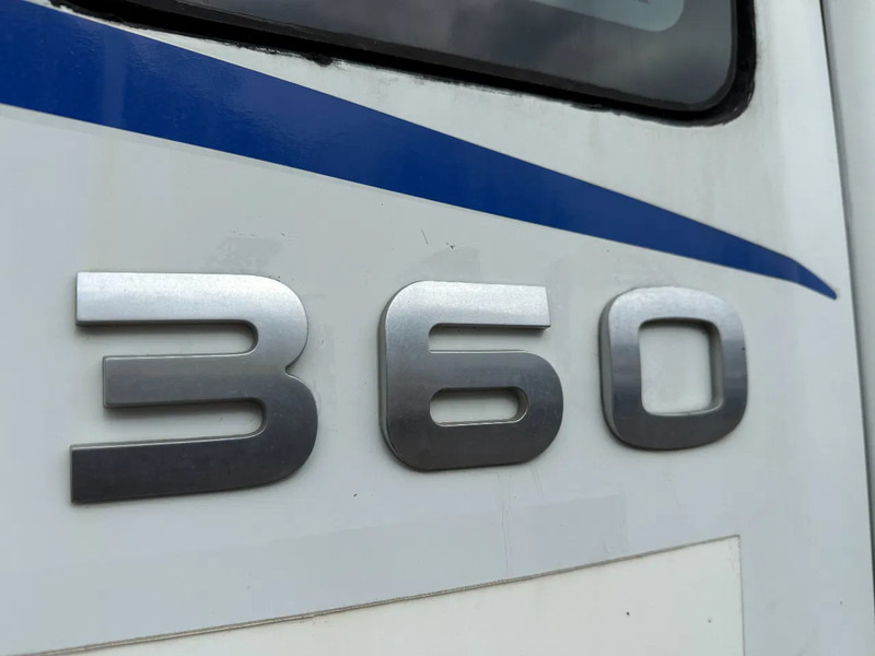 Camión volquete Iveco Trakker 360 6X4 Tipper Spring/Spring ZF Manual gear: foto 8