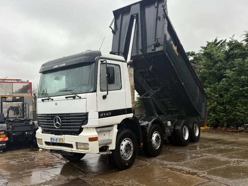 Mercedes-Benz Actros 4143 V6 8X4 Tipper Spring/Spring MP1 Manual Gear - Camión volquete: foto 2 Mercedes-Benz Actros 4143 V6 8X4 Tipper Spring/Spring MP1 Manual Gear - Camión volquete: foto 2
