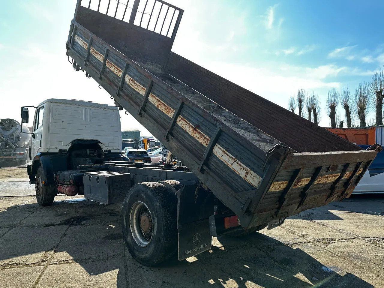 Mercedes-Benz SK 1733 V6 4X2 Tipper Spring/Spring EPS Manual G - Camión volquete: foto 3 Mercedes-Benz SK 1733 V6 4X2 Tipper Spring/Spring EPS Manual G - Camión volquete: foto 3