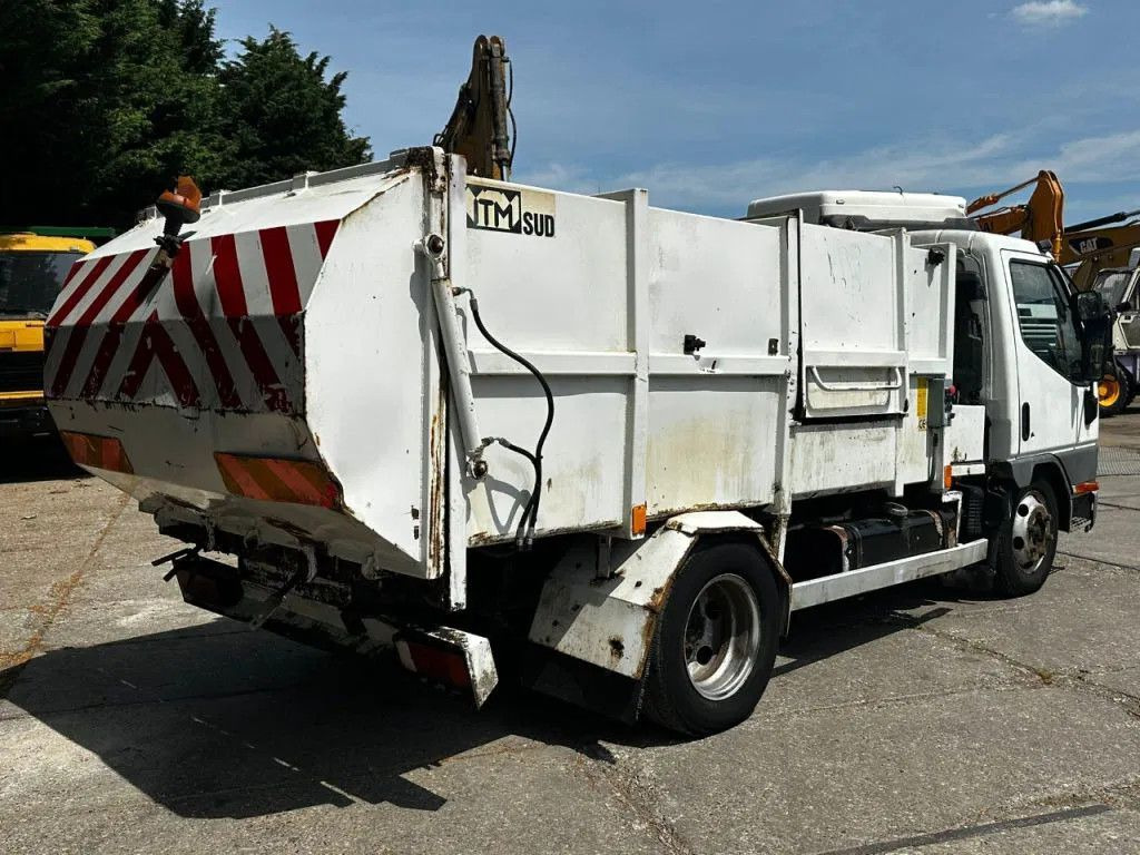 Mitsubishi Canter GARBAGE TRUCK SPRING/SPRING MANUAL GEARBO - Camión de basura: foto 3 Mitsubishi Canter GARBAGE TRUCK SPRING/SPRING MANUAL GEARBO - Camión de basura: foto 3