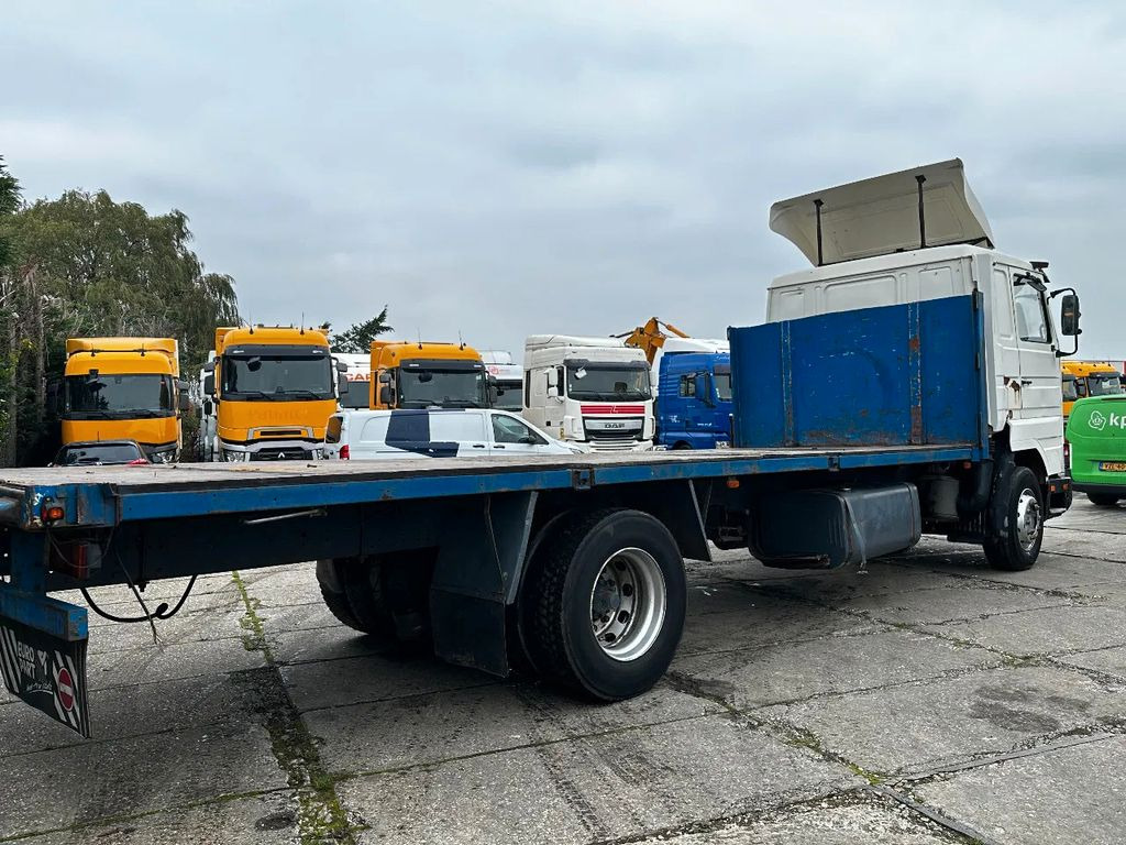 Scania P113-360 4X2 Platform Manual Gear Retarder - Camión caja abierta: foto 4 Scania P113-360 4X2 Platform Manual Gear Retarder - Camión caja abierta: foto 4