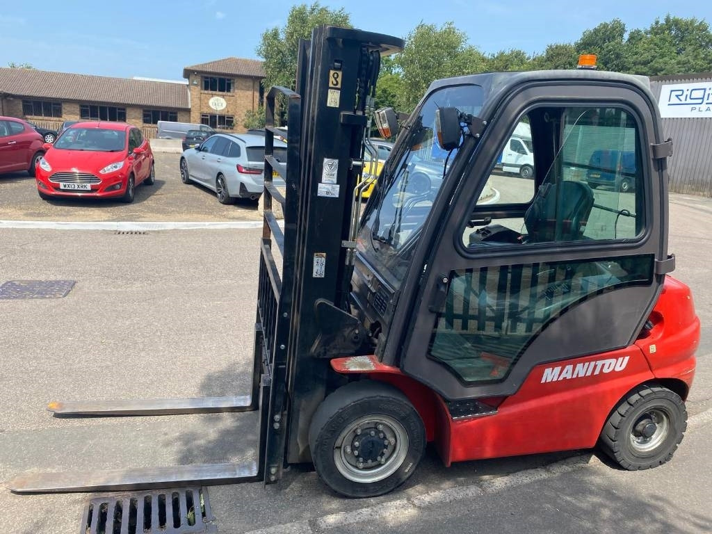 Carretilla elevadora diésel Manitou Mi25D: foto 9