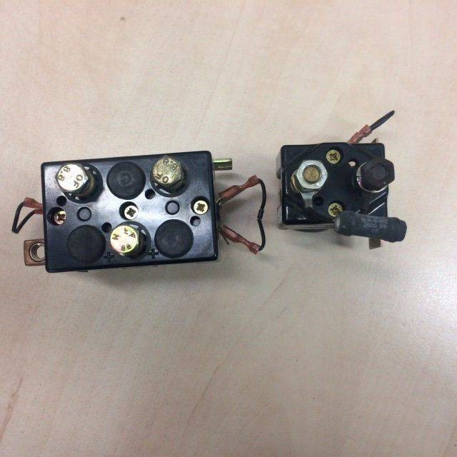 2X Contactors for Scrubber vacuum cleaner Nilfisk BR 850 - Sistema eléctrico para Maquinaria de limpieza: foto 2 2X Contactors for Scrubber vacuum cleaner Nilfisk BR 850 - Sistema eléctrico para Maquinaria de limpieza: foto 2