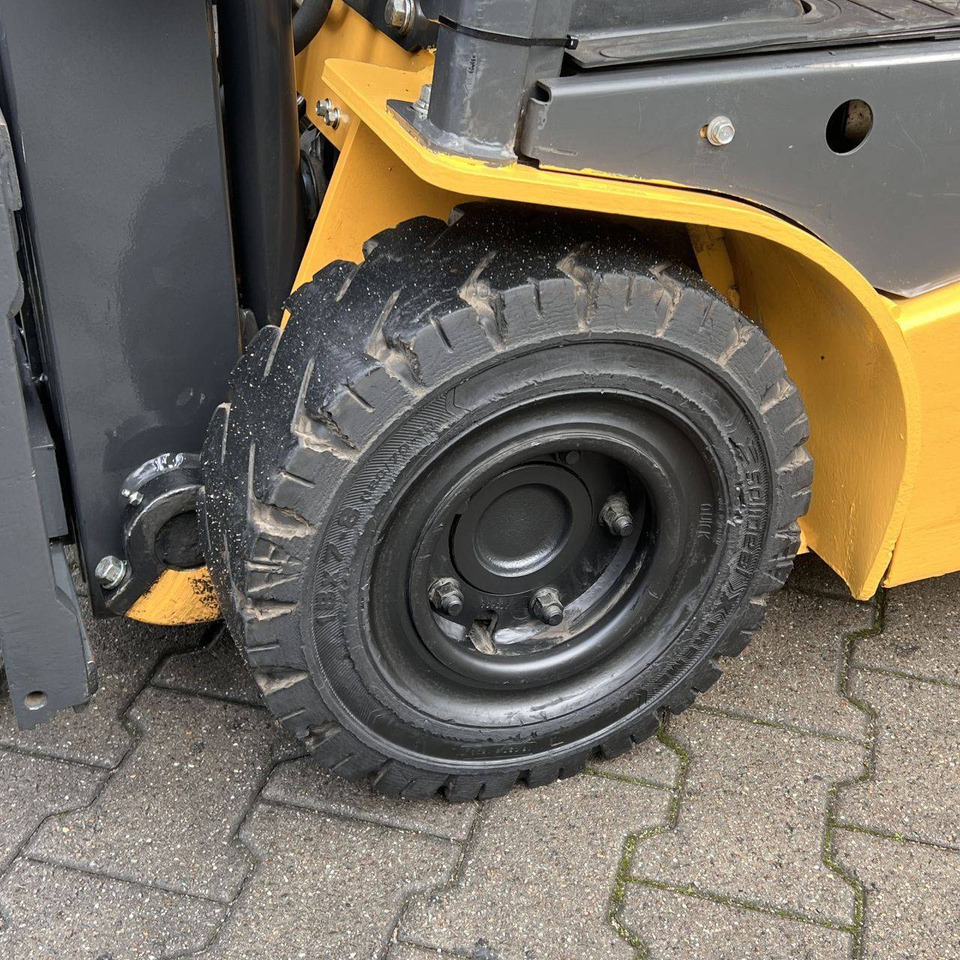 Leasing de Atlet ET18 (1N1) Atlet ET18 (1N1): foto 17 Leasing de Atlet ET18 (1N1) Atlet ET18 (1N1): foto 17