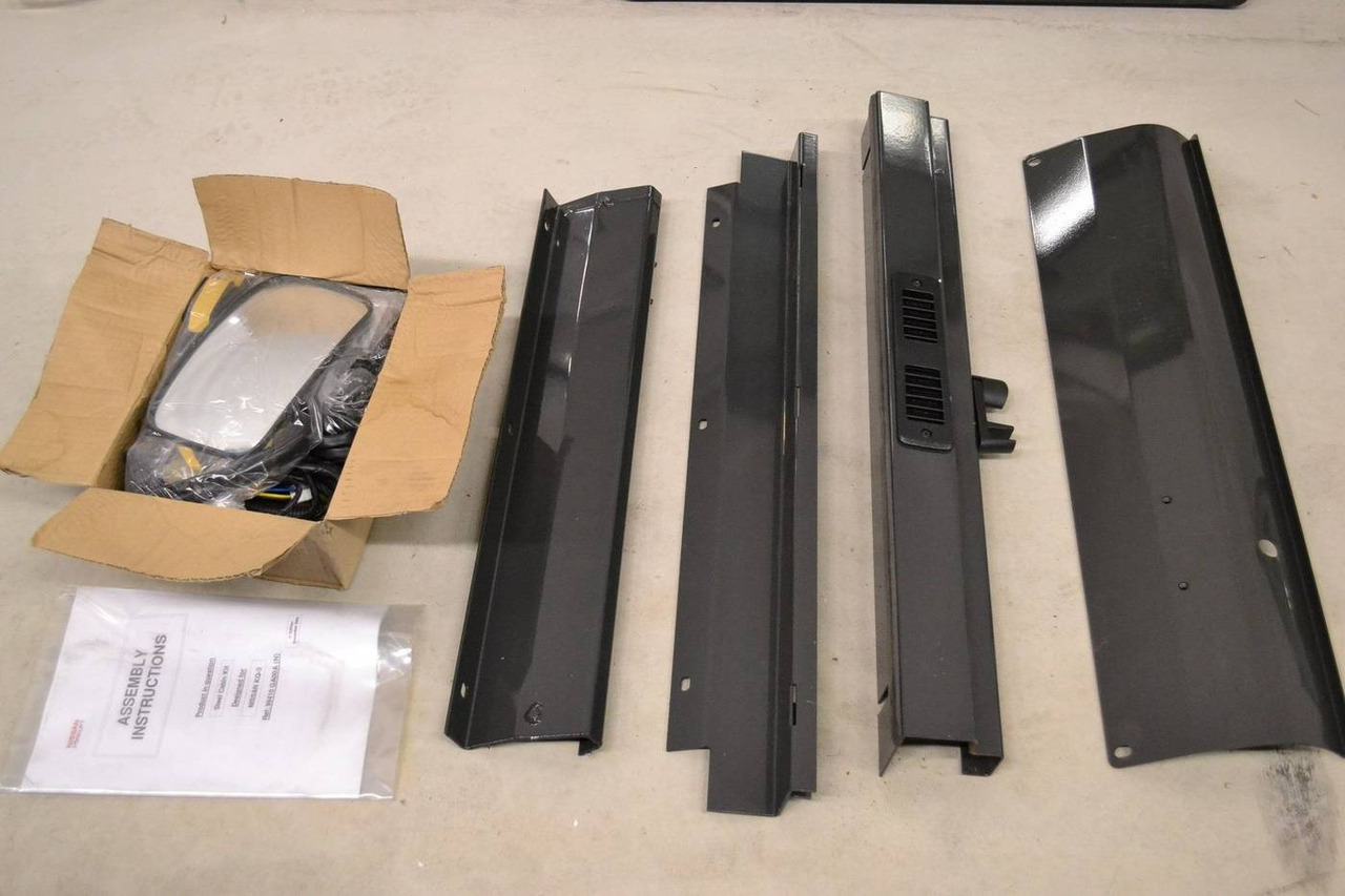 Canvas Cabin Nissan TX - Ventana y piezas para Equipo de manutención: foto 5 Canvas Cabin Nissan TX - Ventana y piezas para Equipo de manutención: foto 5