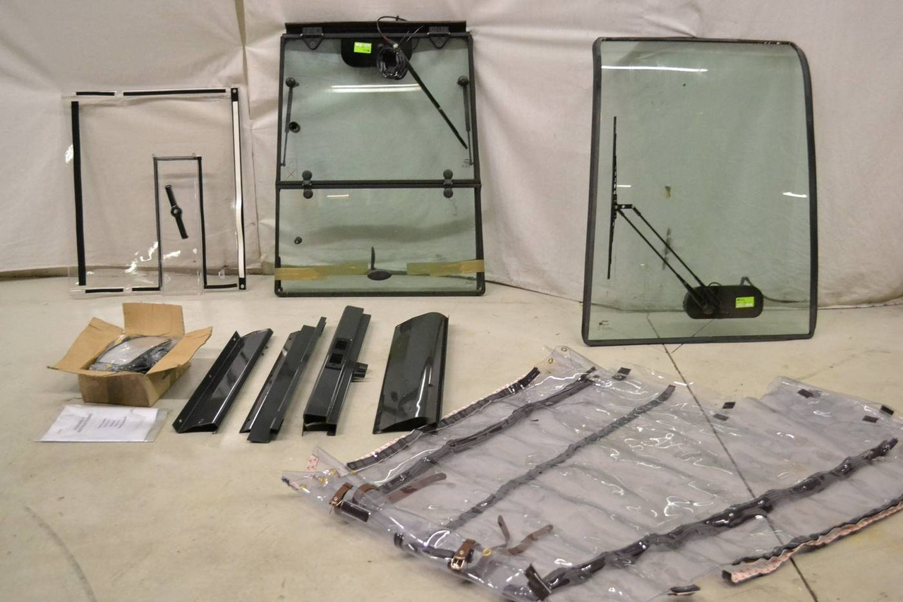 Canvas Cabin Nissan TX - Ventana y piezas para Equipo de manutención: foto 1 Canvas Cabin Nissan TX - Ventana y piezas para Equipo de manutención: foto 1