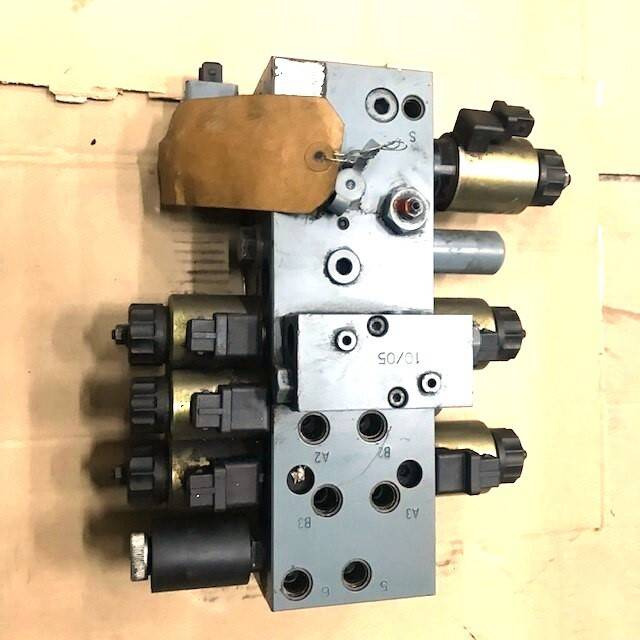 Control valve for Jungheinrich ETV 216 - Válvula hidráulica para Equipo de manutención: foto 1 Control valve for Jungheinrich ETV 216 - Válvula hidráulica para Equipo de manutención: foto 1