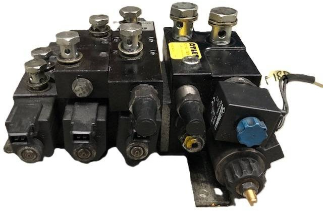 Hydraulic control valve for Unicarriers - Válvula hidráulica para Equipo de manutención: foto 3 Hydraulic control valve for Unicarriers - Válvula hidráulica para Equipo de manutención: foto 3