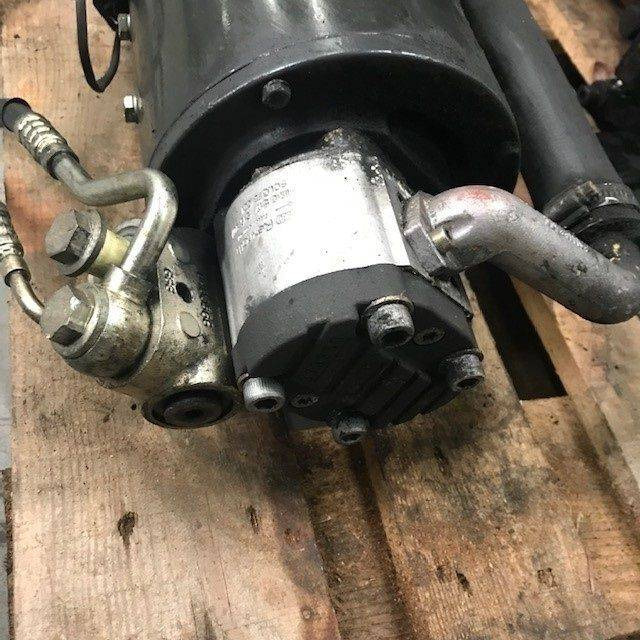 Hydraulic motor for Linde series 335-02 - Motor hidráulico para Equipo de manutención: foto 4 Hydraulic motor for Linde series 335-02 - Motor hidráulico para Equipo de manutención: foto 4