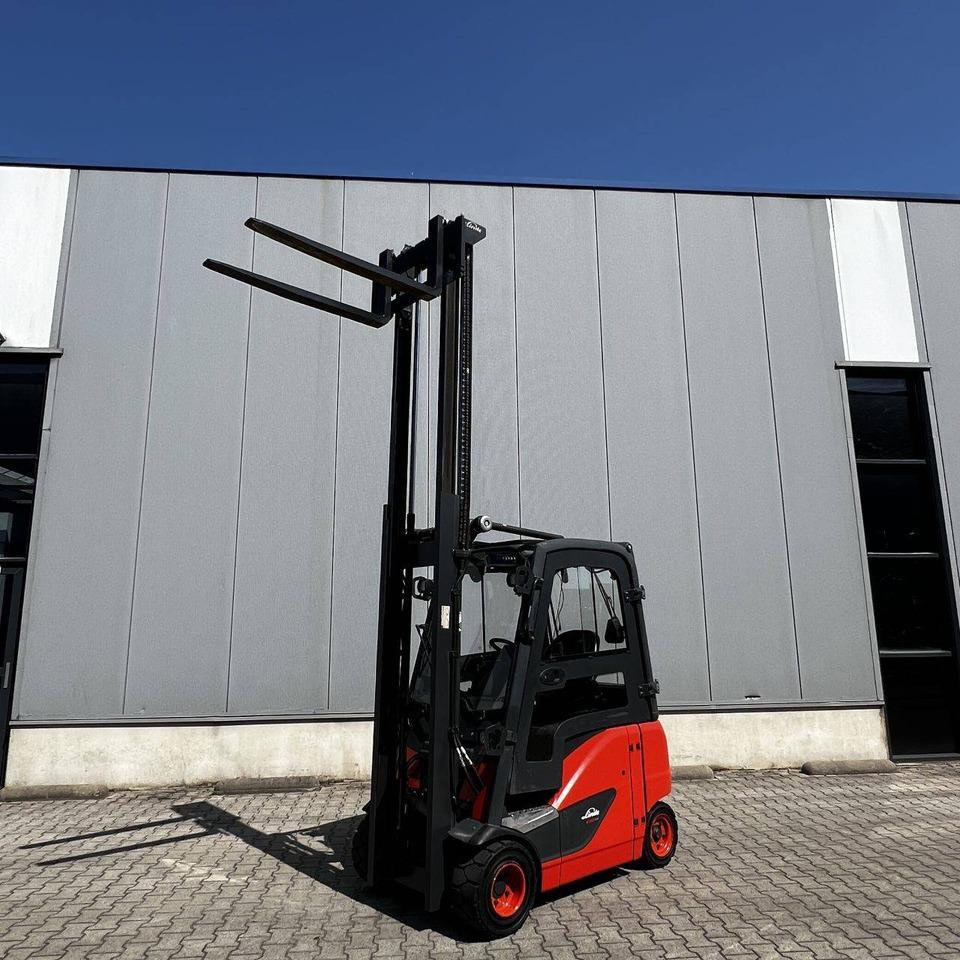 Linde E20PH (386-02) EVO - Carretilla elevadora eléctrica: foto 5 Linde E20PH (386-02) EVO - Carretilla elevadora eléctrica: foto 5
