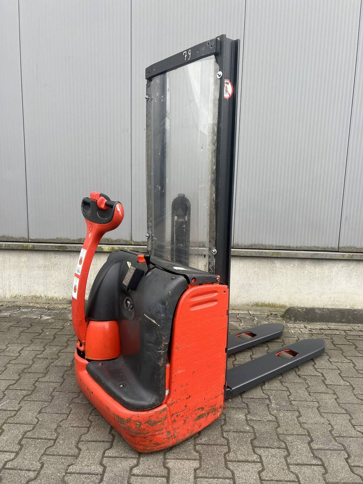 Linde L10 (379) - Apilador: foto 1 Linde L10 (379) - Apilador: foto 1