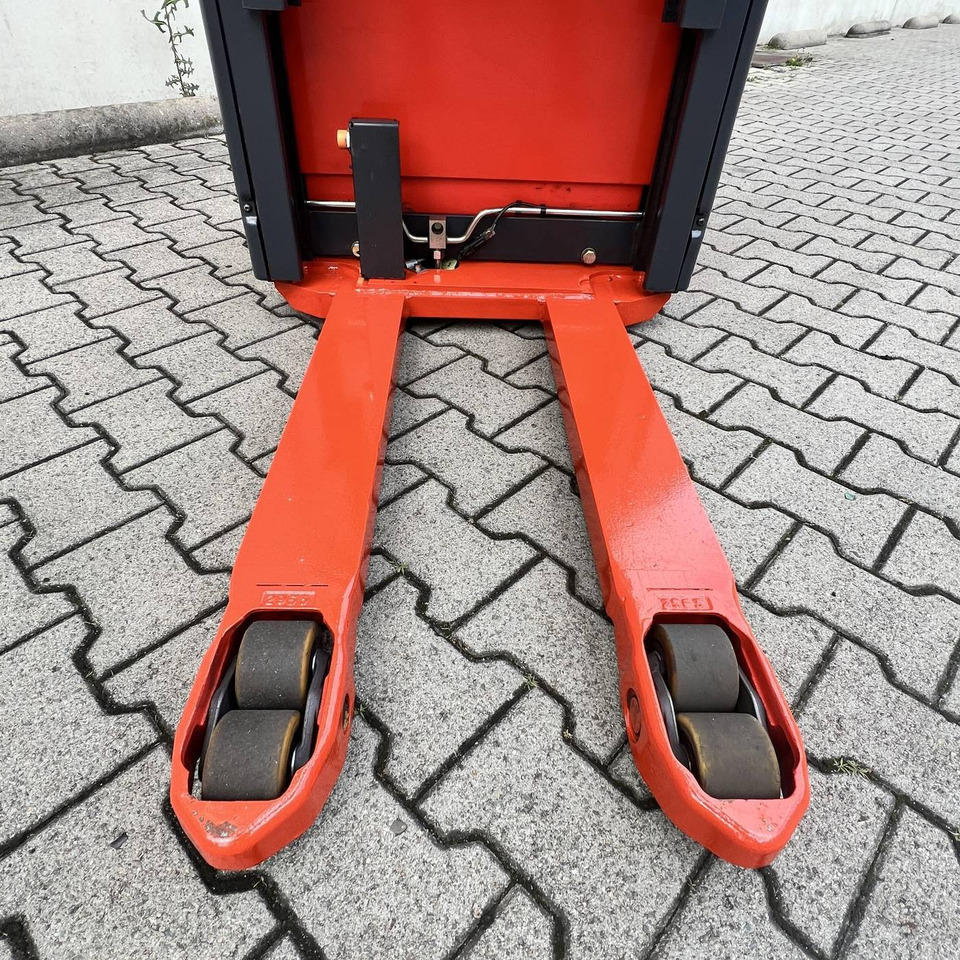 Apilador Linde L16 (372): foto 12 Apilador Linde L16 (372): foto 12