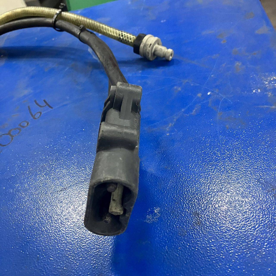 Hawker 24V-100A - Piezas de recambio para Equipo de manutención: foto 5 Hawker 24V-100A - Piezas de recambio para Equipo de manutención: foto 5