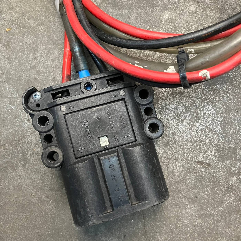 Hawker 24V/50A - Piezas de recambio para Equipo de manutención: foto 5 Hawker 24V/50A - Piezas de recambio para Equipo de manutención: foto 5