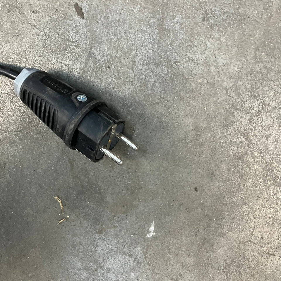 Hawker 24V/90A - Piezas de recambio para Equipo de manutención: foto 2 Hawker 24V/90A - Piezas de recambio para Equipo de manutención: foto 2