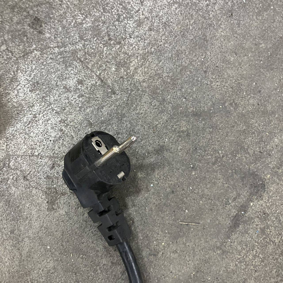 Hawker 24V20A - Piezas de recambio para Equipo de manutención: foto 5 Hawker 24V20A - Piezas de recambio para Equipo de manutención: foto 5