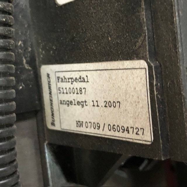 Plate floor for Jungheinrich - Pedal para Equipo de manutención: foto 3 Plate floor for Jungheinrich - Pedal para Equipo de manutención: foto 3