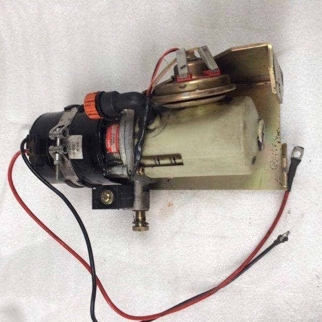 Pump unit for Linde - Bomba de dirección para Equipo de manutención: foto 2 Pump unit for Linde - Bomba de dirección para Equipo de manutención: foto 2