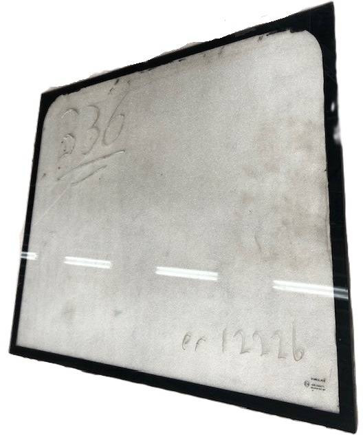 Rear glass for Linde - Ventana y piezas para Equipo de manutención: foto 2 Rear glass for Linde - Ventana y piezas para Equipo de manutención: foto 2