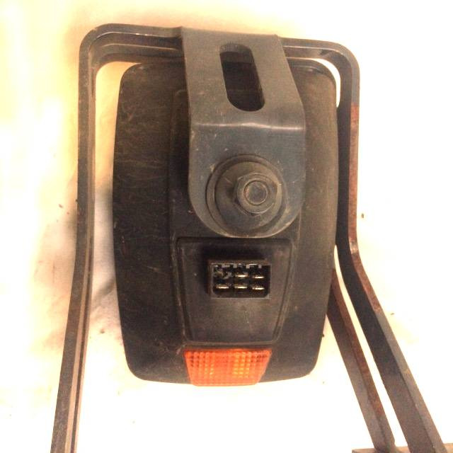 Spotlight front roadlamp for Linde H50-80, Series 396 - Luz/ Iluminación para Equipo de manutención: foto 4 Spotlight front roadlamp for Linde H50-80, Series 396 - Luz/ Iluminación para Equipo de manutención: foto 4