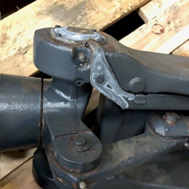 Steering axle AL50-01/2501 - Eje y piezas para Equipo de manutención: foto 4 Steering axle AL50-01/2501 - Eje y piezas para Equipo de manutención: foto 4