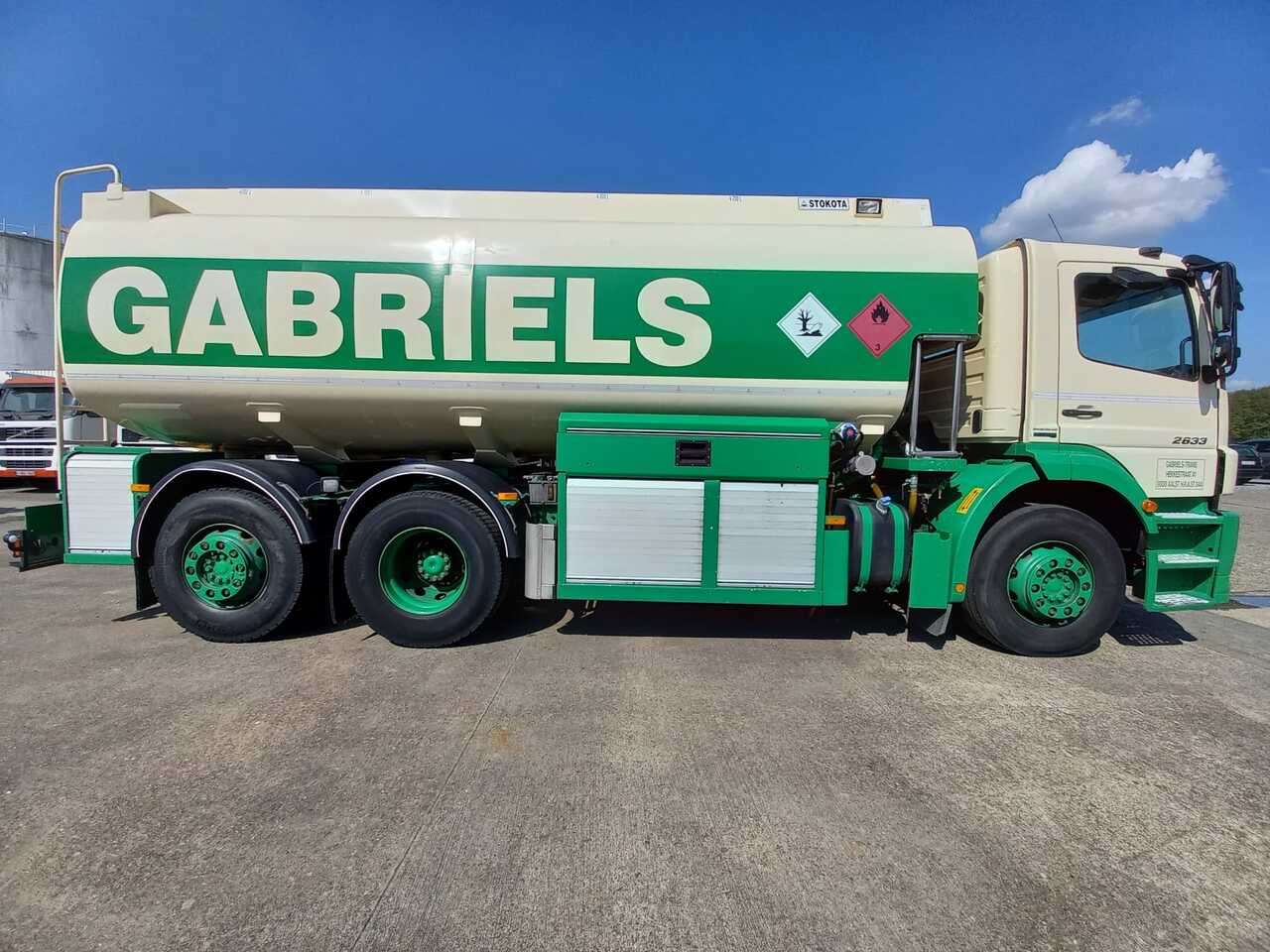 Camión cisterna MERCEDES AXOR: foto 6