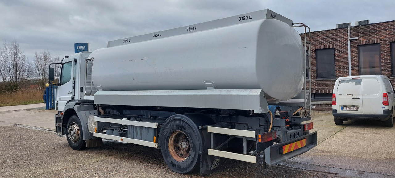 Camión cisterna MERCEDES: foto 10