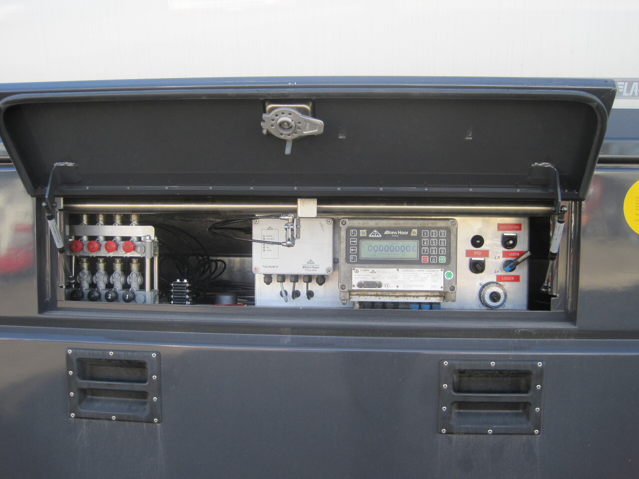 SCANIA G370 - Camión cisterna: foto 2 SCANIA G370 - Camión cisterna: foto 2