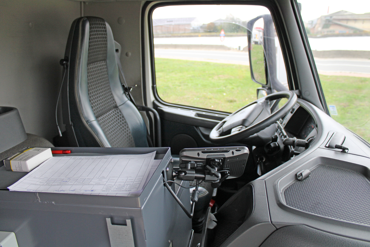 VOLVO FM - Camión cisterna: foto 3 VOLVO FM - Camión cisterna: foto 3