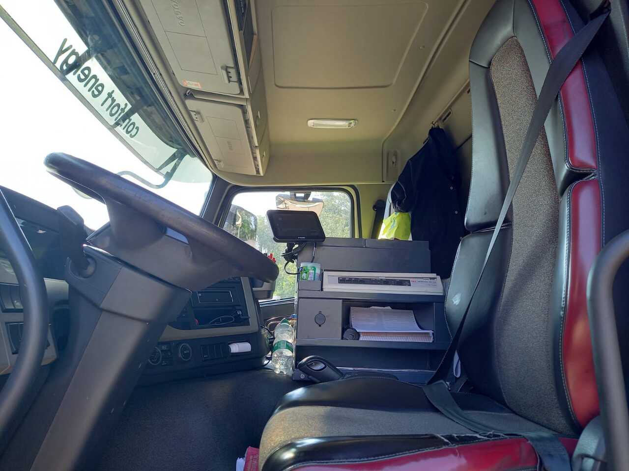 VOLVO FM - Camión cisterna: foto 4 VOLVO FM - Camión cisterna: foto 4