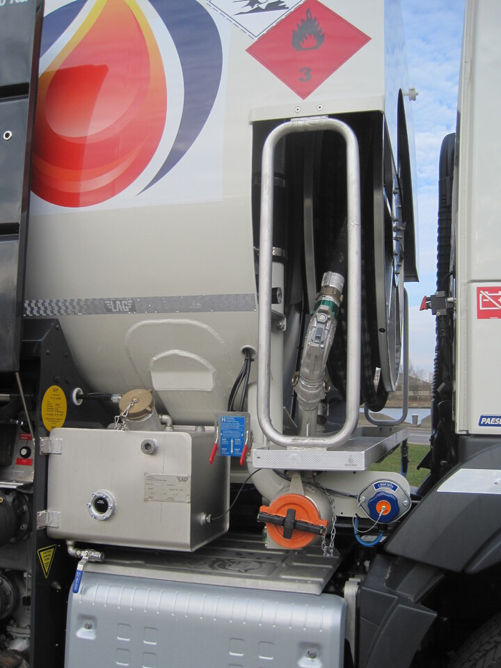 VOLVO FM - Camión cisterna: foto 2 VOLVO FM - Camión cisterna: foto 2