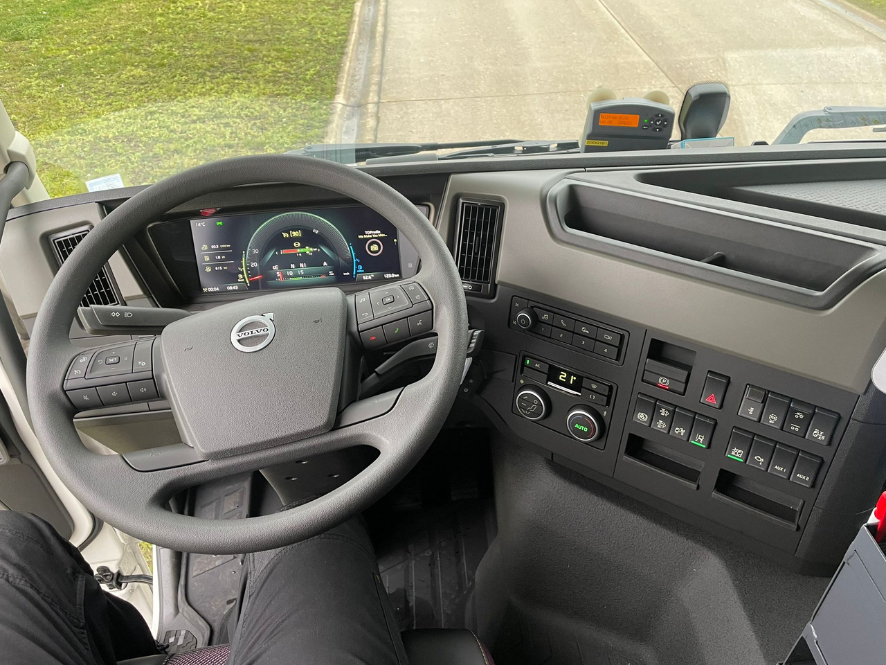 VOLVO FM - Camión cisterna: foto 2 VOLVO FM - Camión cisterna: foto 2