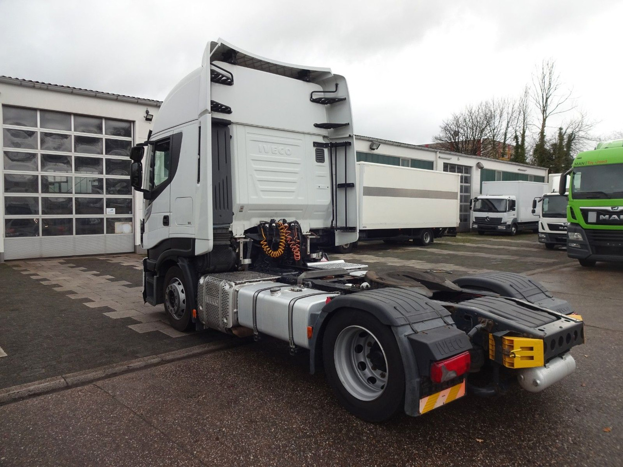 Iveco Stralis 460, Low Liner, Diesel - Cabeza tractora: foto 5 Iveco Stralis 460, Low Liner, Diesel - Cabeza tractora: foto 5