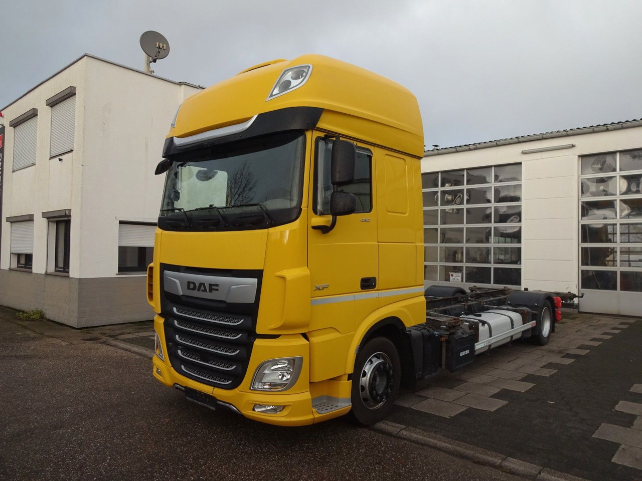 DAF XF 480, Jumbo BDF, SSC, Standklima, Intarder - Camión portacontenedore/ Intercambiable: foto 3 DAF XF 480, Jumbo BDF, SSC, Standklima, Intarder - Camión portacontenedore/ Intercambiable: foto 3