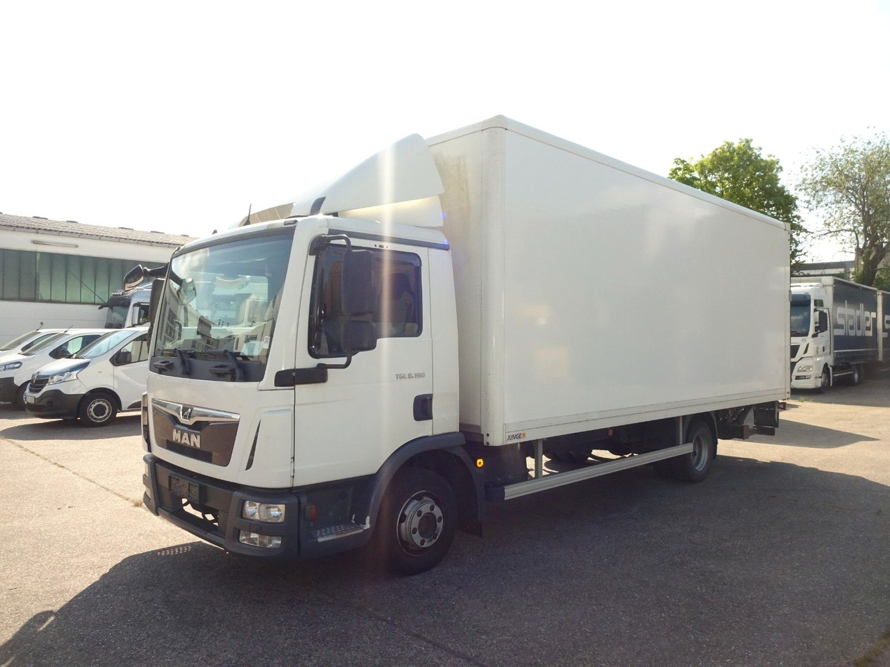 MAN TGL 8.190, LBW, Luft, Tempomat, Standheizung - Furgoneta caja cerrada: foto 3 MAN TGL 8.190, LBW, Luft, Tempomat, Standheizung - Furgoneta caja cerrada: foto 3