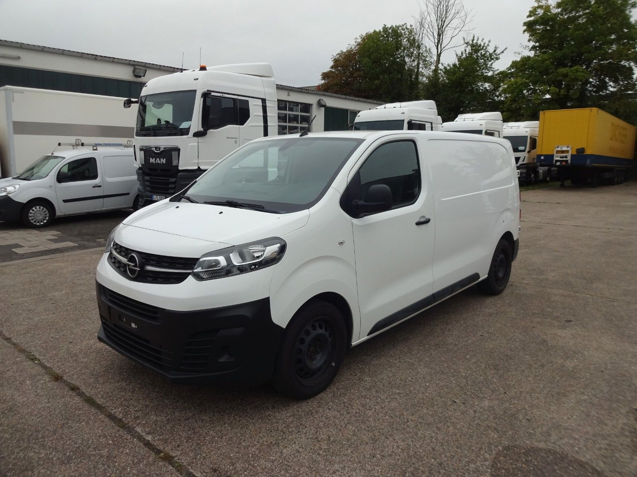 Opel Vivaro Kasten L1H1, Klima, PDC, - Furgoneta pequeña: foto 1 Opel Vivaro Kasten L1H1, Klima, PDC, - Furgoneta pequeña: foto 1