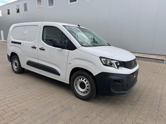 Peugeot Partner Premium Elektro L3H1, 100 kW - Furgoneta de pasajeros, Furgoneta eléctrica: foto 1 Peugeot Partner Premium Elektro L3H1, 100 kW - Furgoneta de pasajeros, Furgoneta eléctrica: foto 1